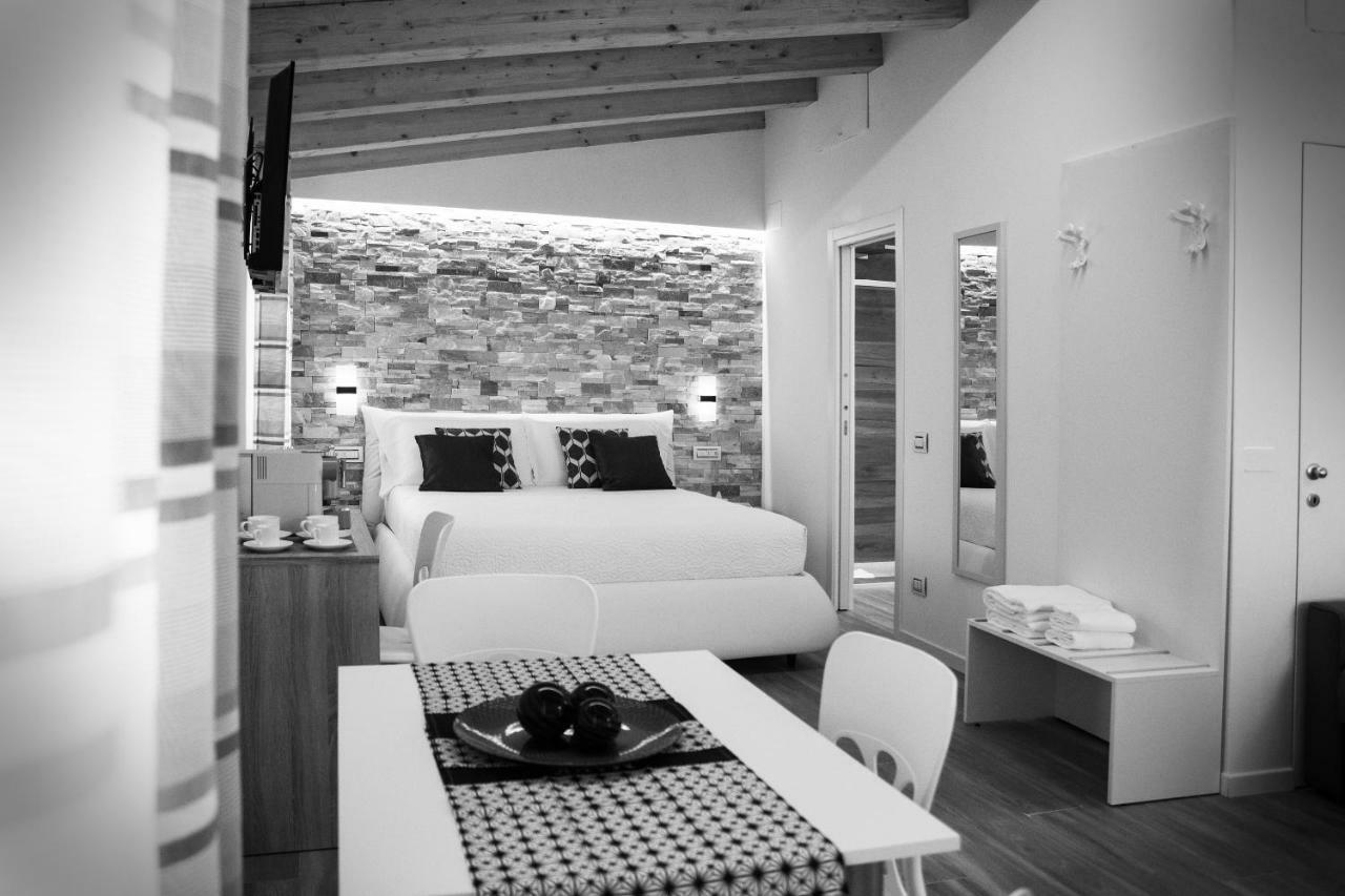 The Garden Villa Volastra Luaran gambar