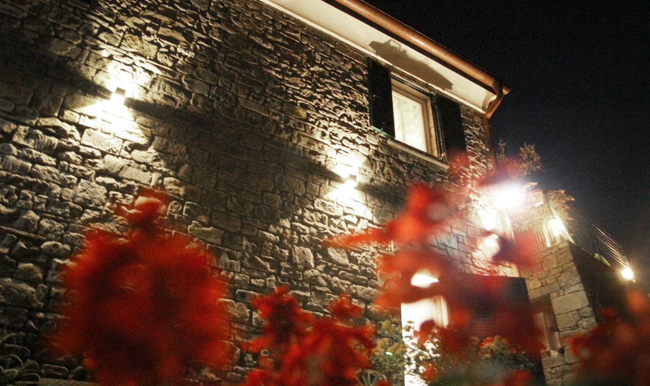 The Garden Villa Volastra Luaran gambar